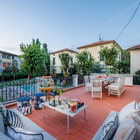 Buonamici, A Luxury With Pool Villa Lucca