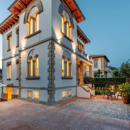 Buonamici, A Luxury With Pool Villa *