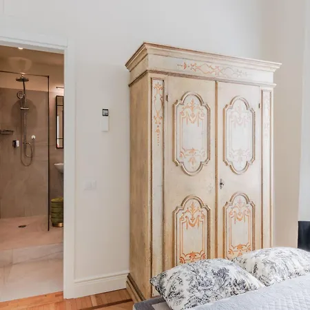 Buonamici, A Luxury With Pool Lucca