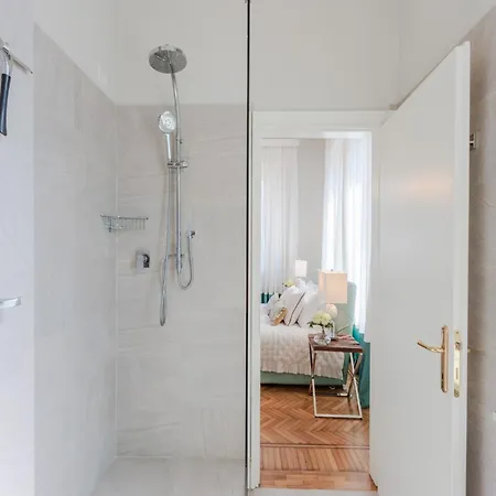 Buonamici, A Luxury With Pool Villa Lucca
